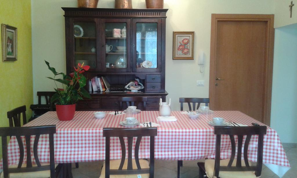 La Villa Morandi Marzio Екстериор снимка