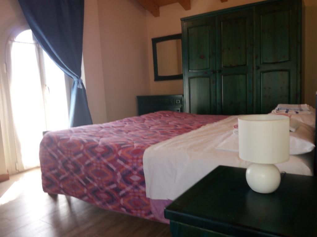 La Villa Morandi Marzio Екстериор снимка